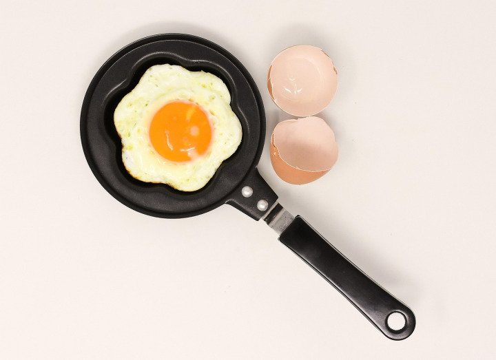 deglaze pan wine